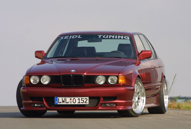 BMW E32 7-series